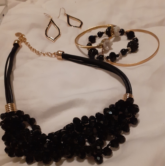 Time and Tru black/gold jewelry bundle - Picture 2 of 6